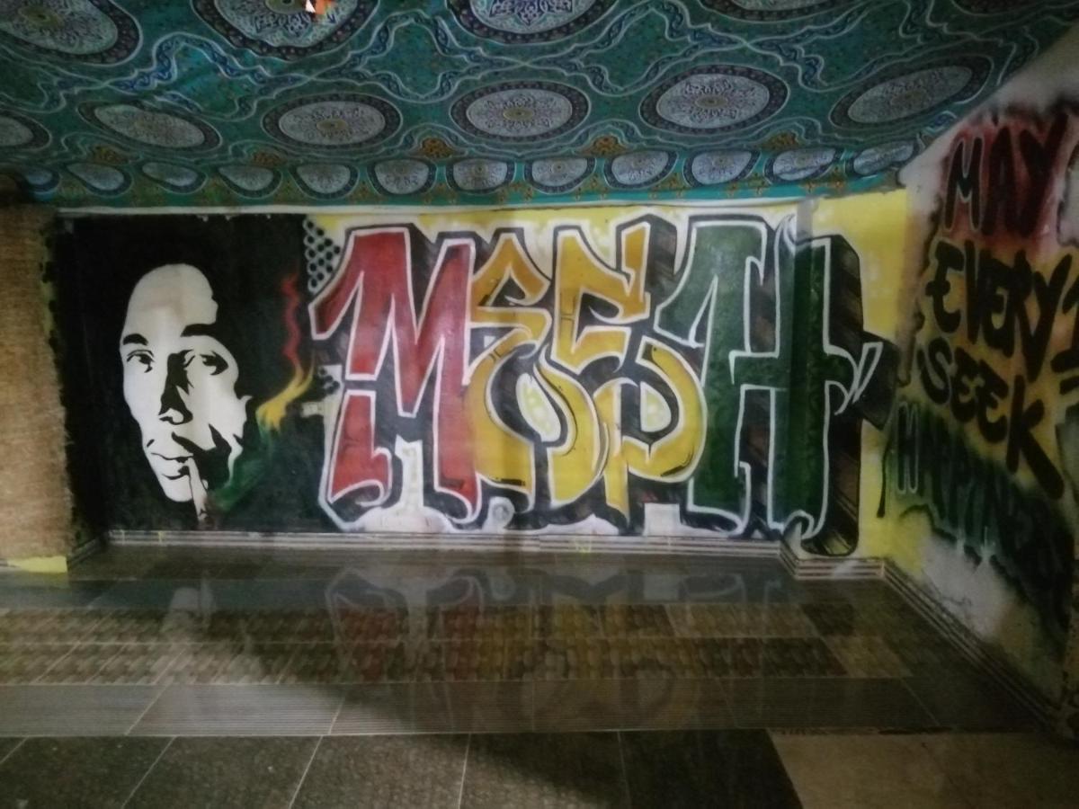 Bob Marley Hotel Луксор Экстерьер фото