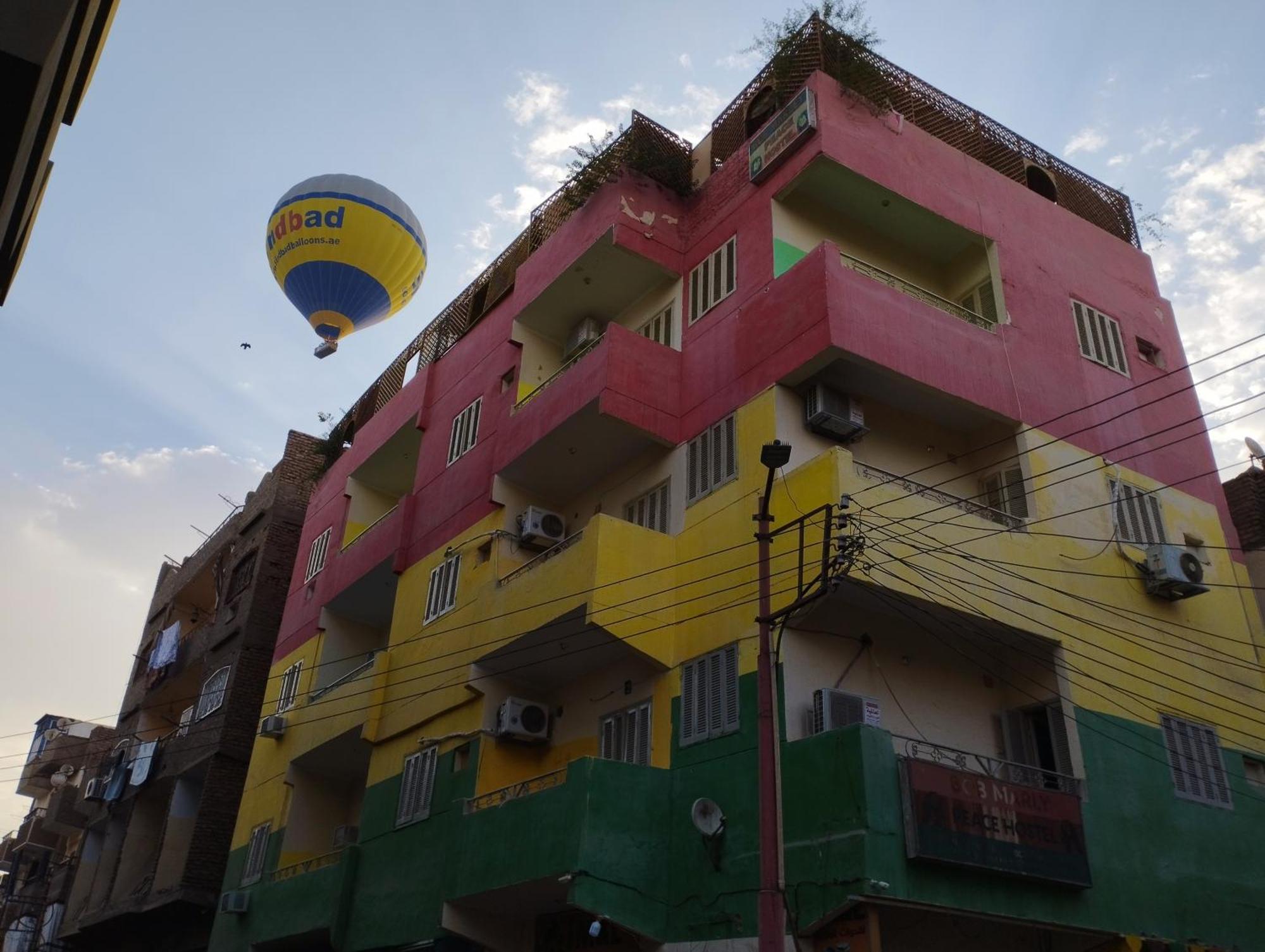 Bob Marley Hotel Луксор Экстерьер фото